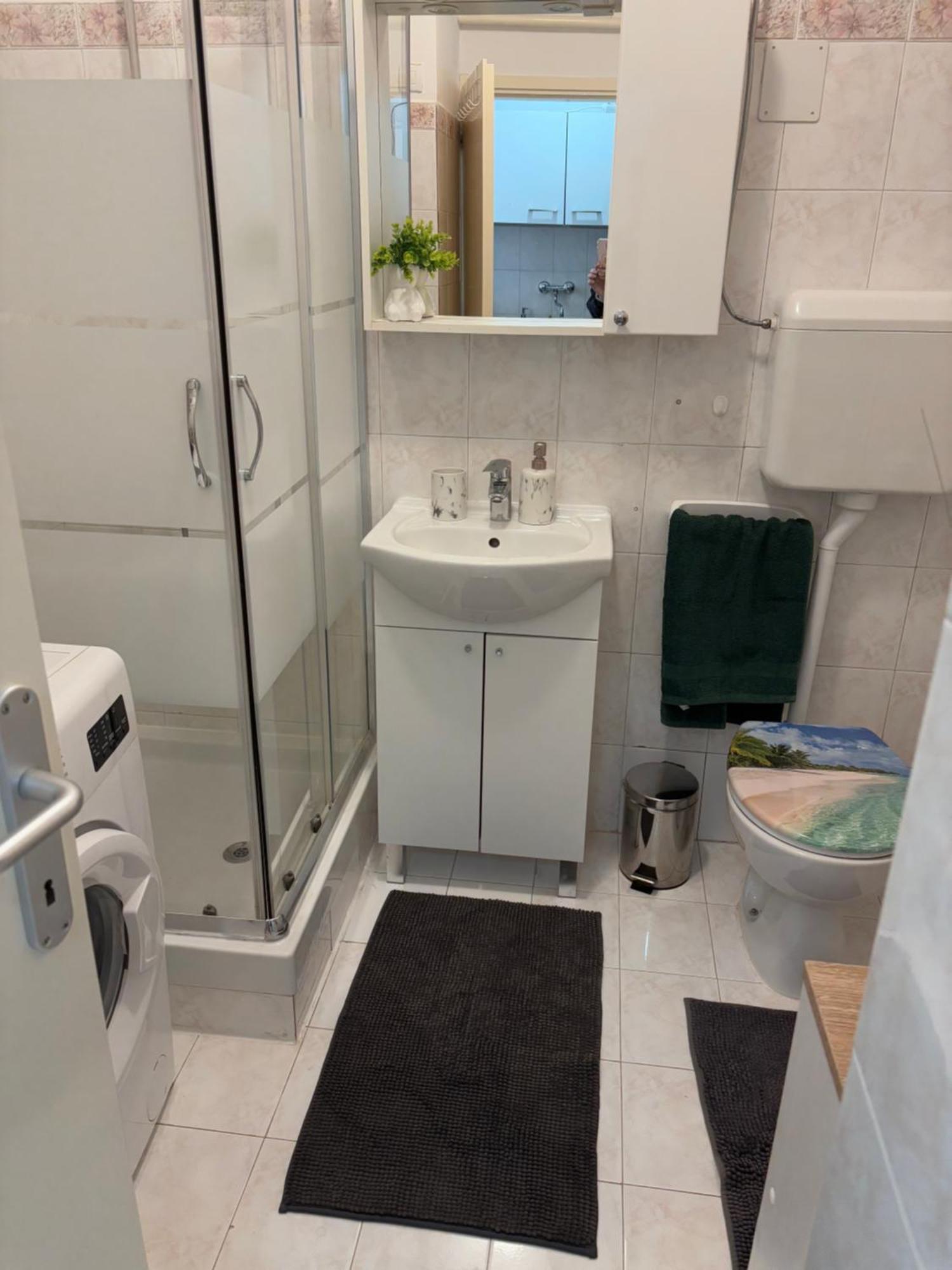 App Karla Apartment Pula Exterior photo